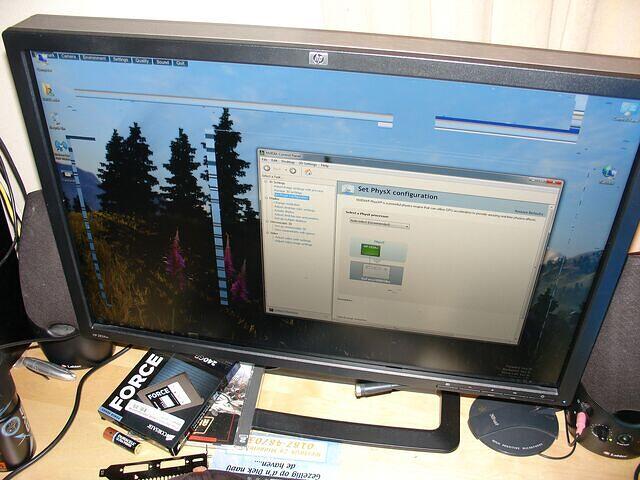 8800 Ultra Gives corrupted screen