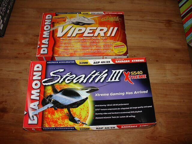 Diamond Multimedia Savage4 Xtreme USA & Diamond Multimedia Viper II Z200 EUR Boxed top