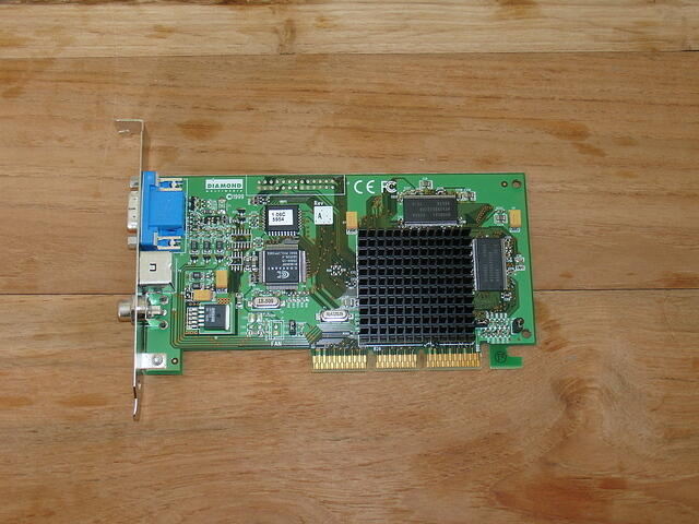Diamond Multimedia Viper II Z200 AGP 32MB Rev.A 0200 top