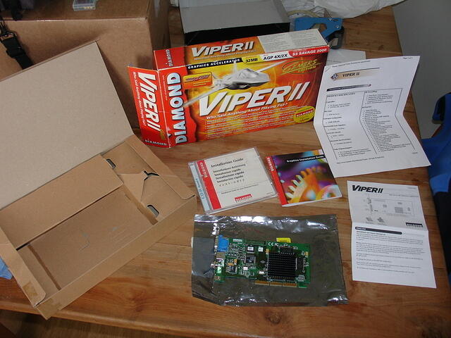 Viper II box and accessories a