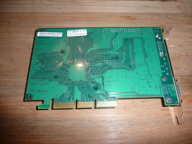 3dfx Voodoo4 4500 AGP 32MB Rev.A0 3300 Rear.JPG
