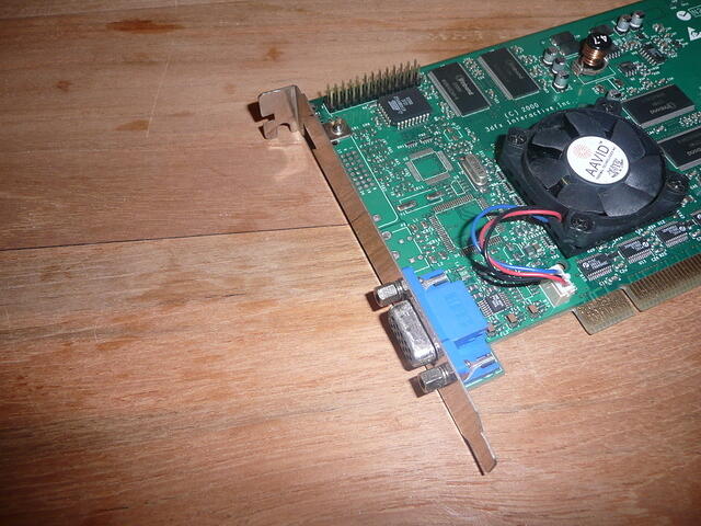 3dfx Voodoo4 4500 PCI 32MB Rev.A 3300 Headshot.JPG