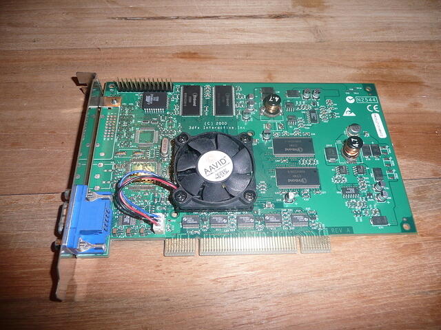 3dfx Voodoo4 4500 PCI 32MB Rev.A 3300 Top.JPG
