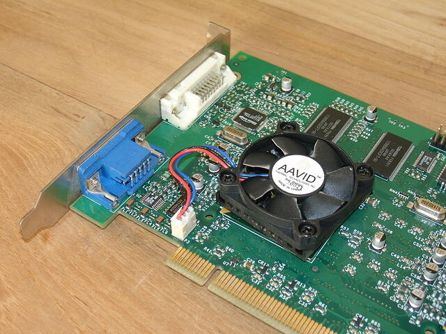 3dfx Voodoo5 5500 PCI Macintosh 64MB Rev.A1 2900 Headshot rear.JPG