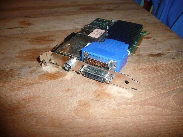 3dfx Voodoo3 3500 TV SI AGP + Dongle B.JPG