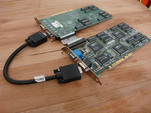 Orchid V2 PCI 12MB +  Diamond V2 PCI 12MB SLI Set.JPG