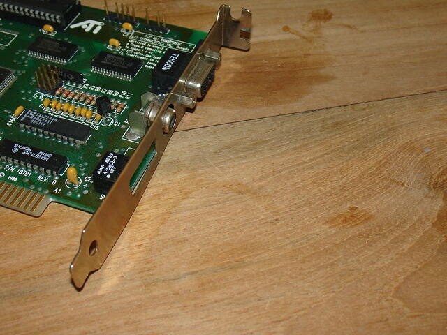 ATi Small Wonder Graphics Sollution Rev.0A1 8817 Headshot.JPG