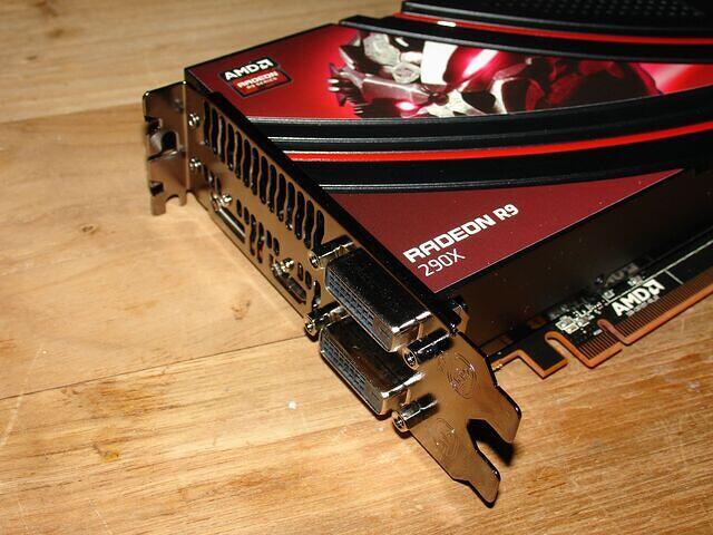 Sapphire AMD Radeon R9 290X PCI-E 4096MB 512Bit GDDR5 Rev.A12 1312 headshot