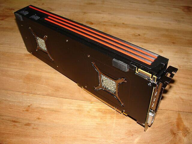 HD 6990 CFX Connector