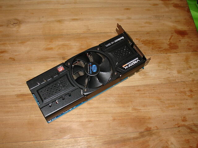 Sapphire ATi Radeon HD 5870 Vapor-X Edition PCI-E 1024MB 256Bit GDDR5 Rev.A1 0948 top angled b