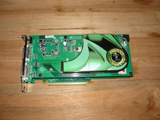 Nvidia GeForce 7950 GX2 1024MB GDDR3 512Bit Rev.A2 1806 Top.JPG
