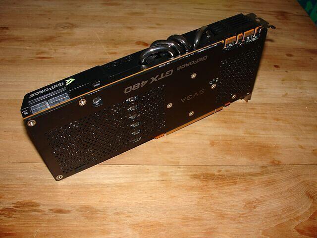 EVGA GTX 480 + backplate mounted Powerfeed connectors