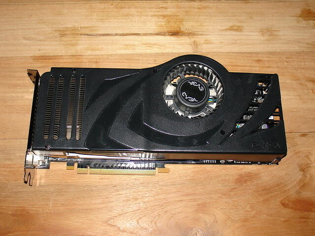 EVGA e-GeForce 8800 Ultra Super Clocked Edition PCI-E 768MB 384Bit GDDR3 Rev.A3 1107 top