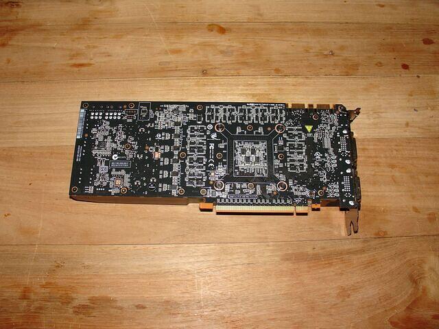 EVGA GeForce GTX 580 Super Clocked Edition PCI-E 1536MB 384Bit GDDR5 Rev.A1 4910 rear