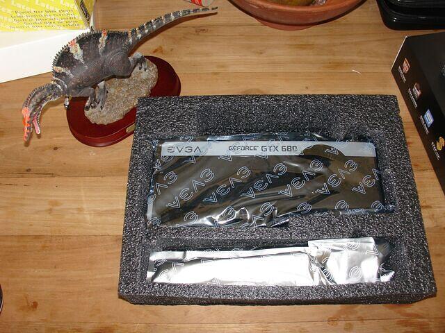 EVGA GTX 680 SCS Box hardware