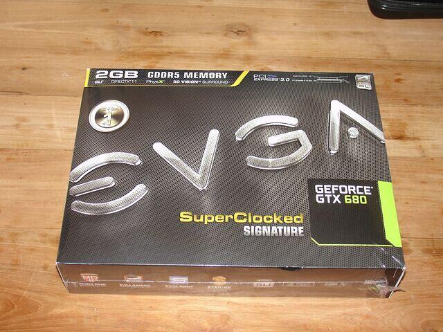 EVGA GeForce GTX 680 SuperClocked Signature Edition PCI-E 2GB Rev.A2 1213 Box top