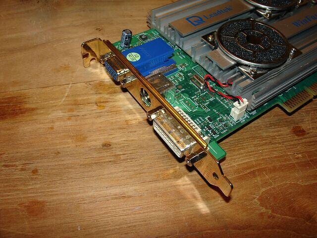 Leadtek WinFast A250 Ultra TD AGP 128MB 128Bit DDR Rev.A 0208 headshot