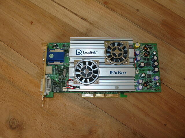 Leadtek GeForce4 Ti-4600 AGP 128MB Rev.A2 0210 Top