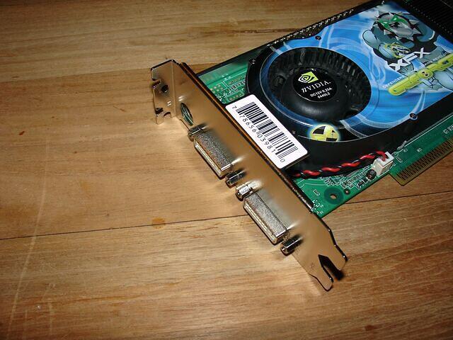 Pine XFX GeForce 6800 Ultra AGP 256MB Rev.A 0435 headshot